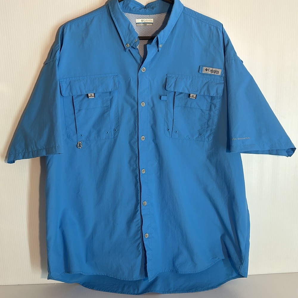 Columbia Men’s Short Sleeve Button-Up Shirt in Bright Blue